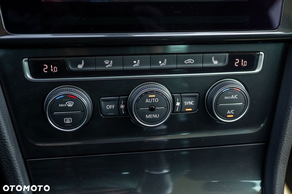 Volkswagen Golf Variant 2.0 TDI (BlueMotion Technology) Comfortline - 25