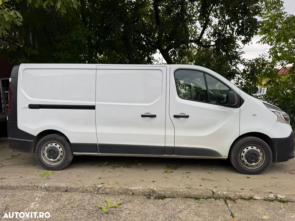 Renault Trafic - 2