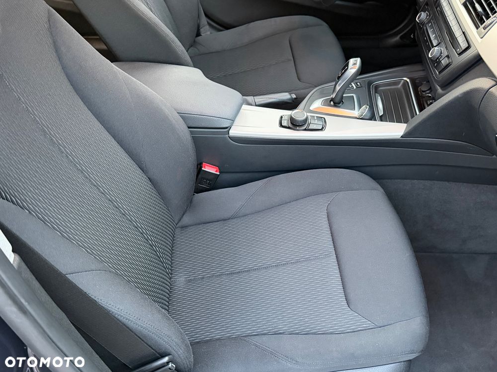 BMW Seria 3 316i - 14