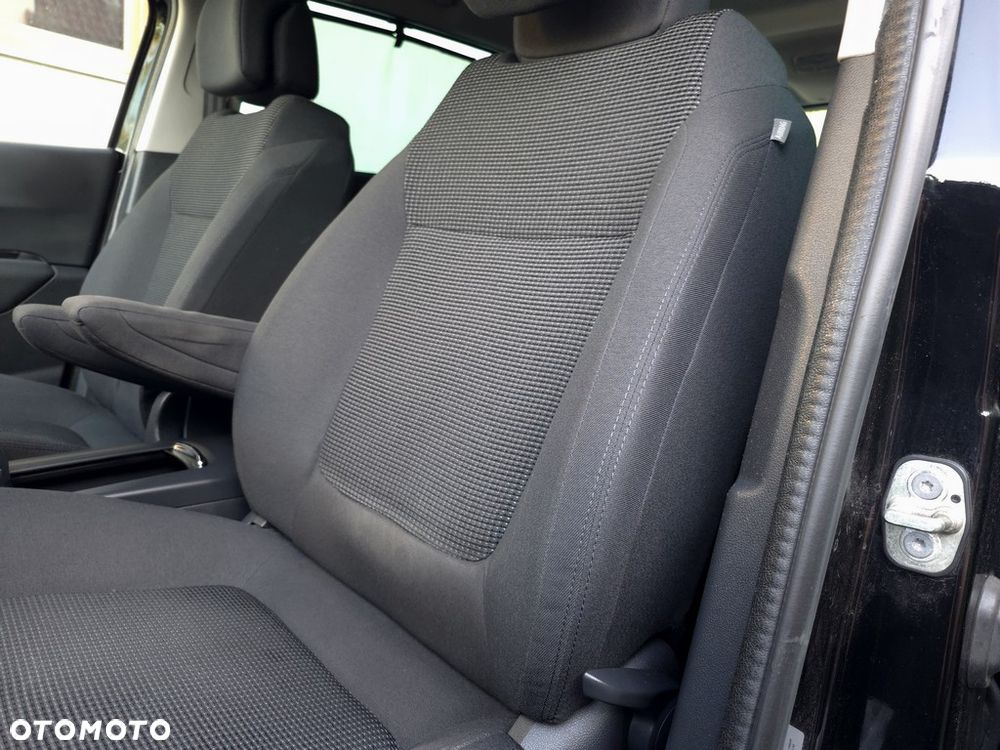 Peugeot 5008 - 13