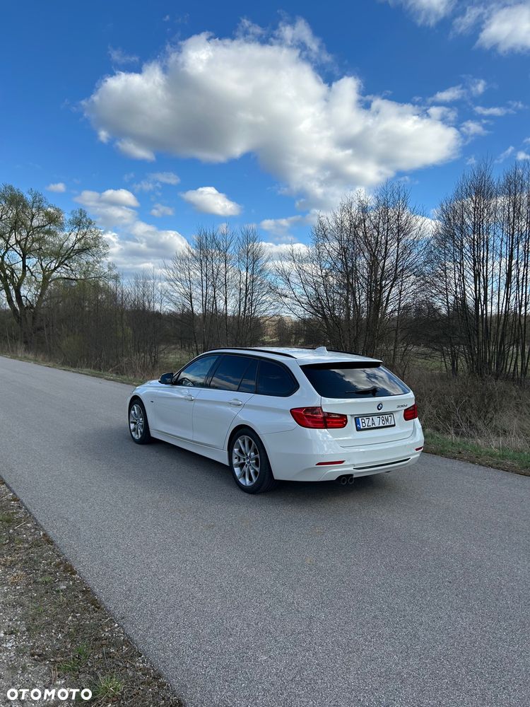 BMW Seria 3 330d Sport Line - 5