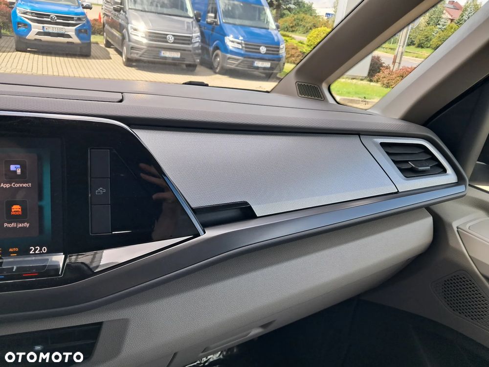 Volkswagen Multivan - 25