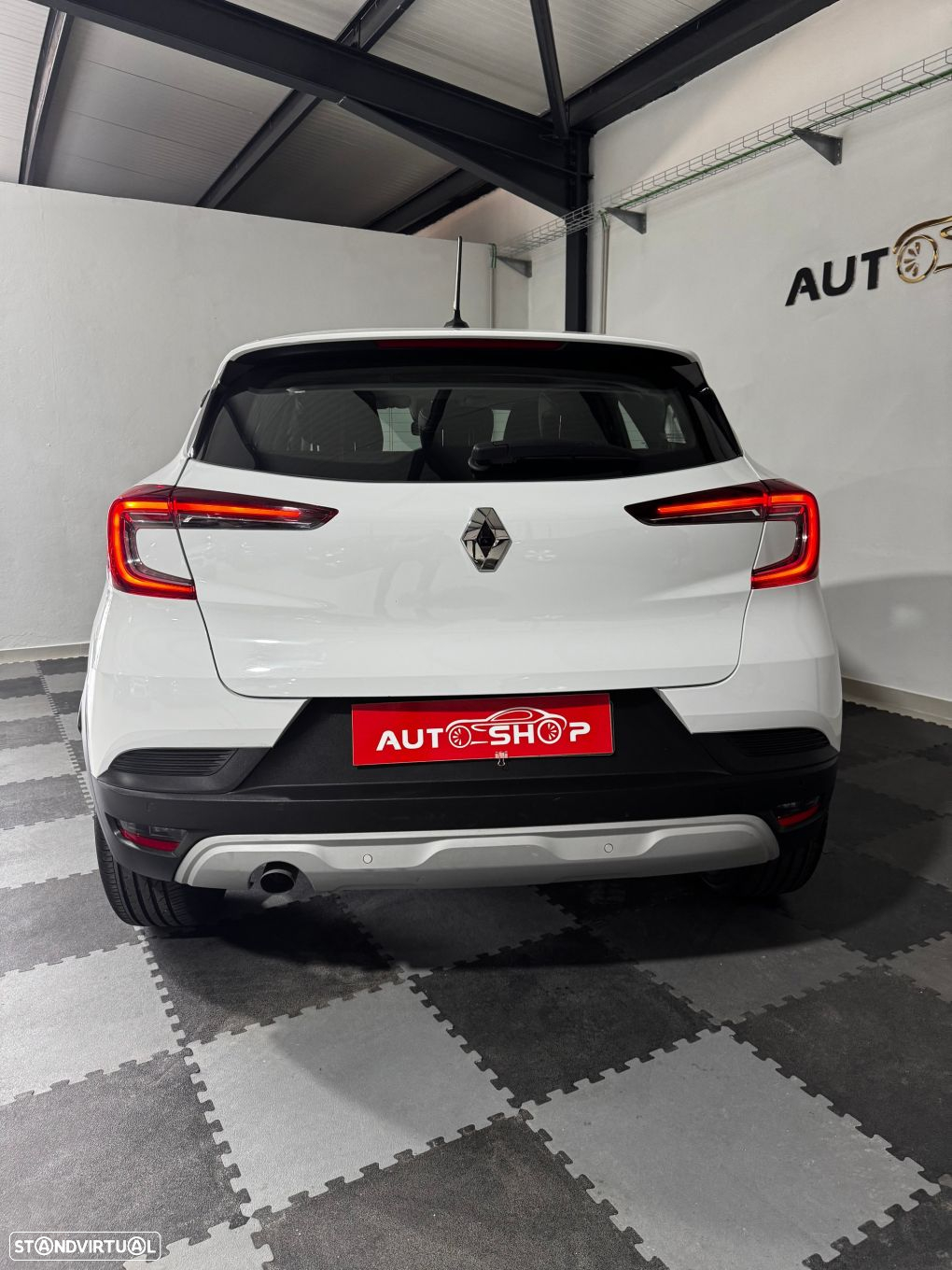 Renault Captur 1.0 TCe Exclusive Bi-Fuel - 26