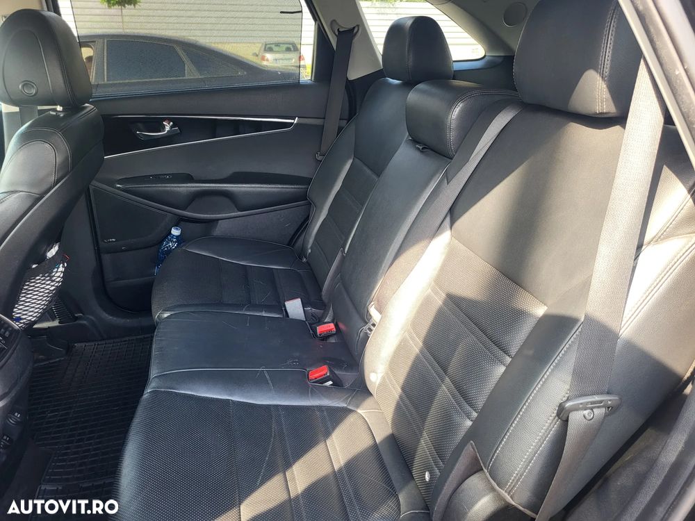 Kia Sorento - 4