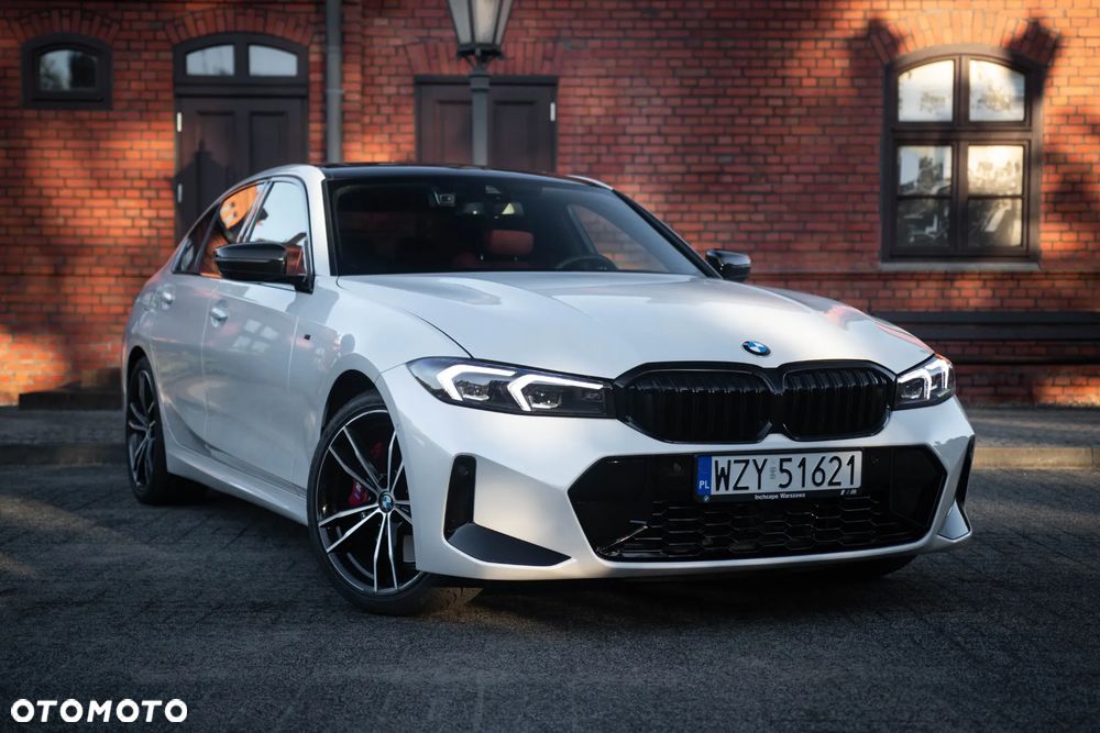 BMW Seria 3 330i xDrive M Sport - 1