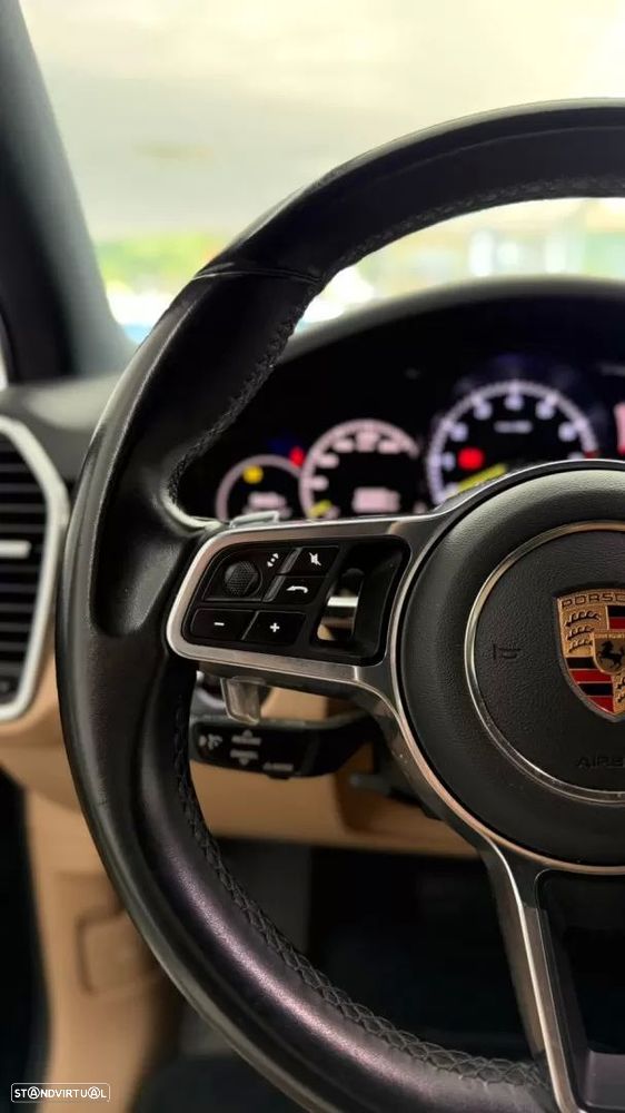 Porsche Cayenne E-Hybrid - 12