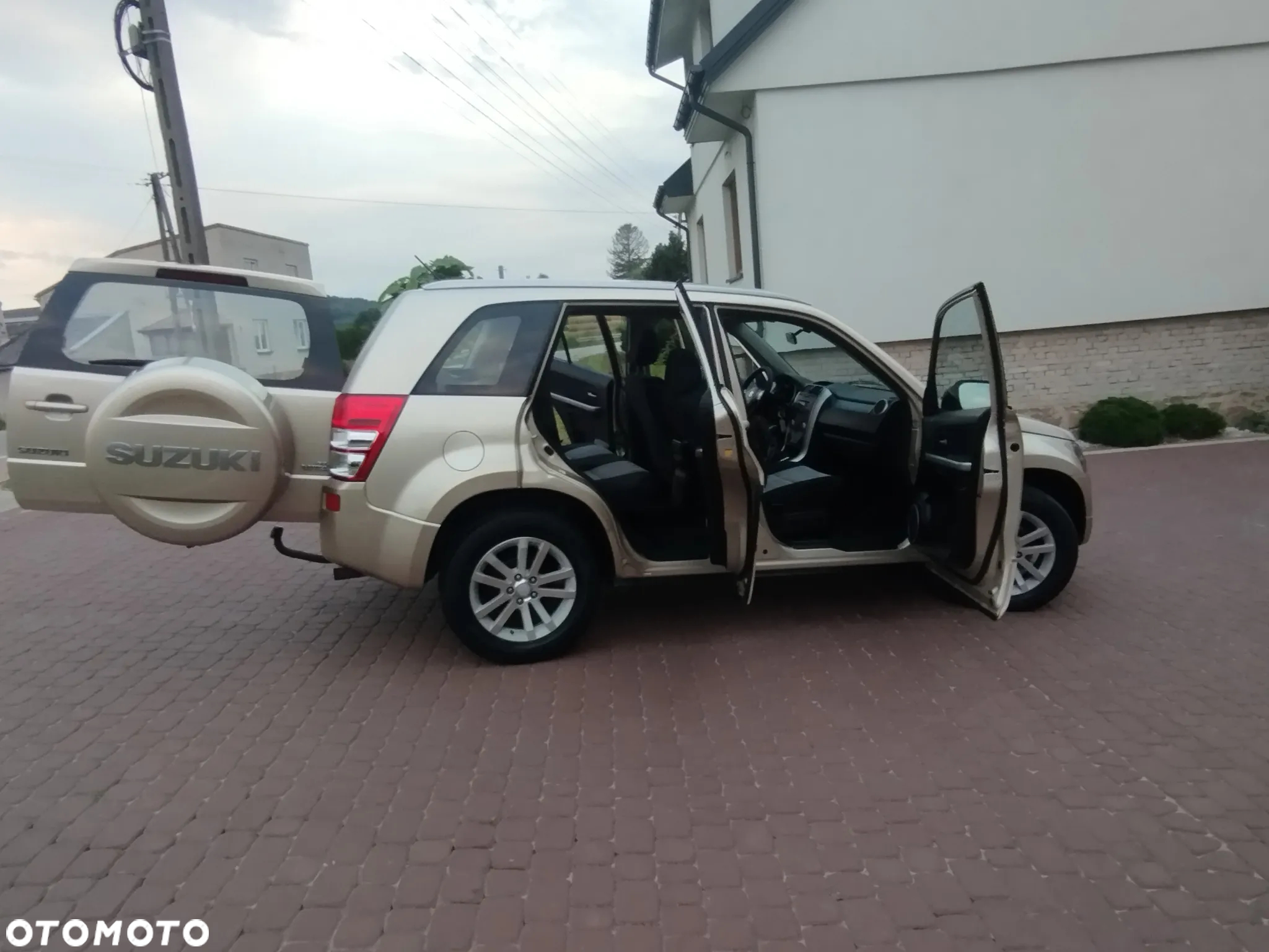 Suzuki Grand Vitara 2.0 Comfort Limited - 16