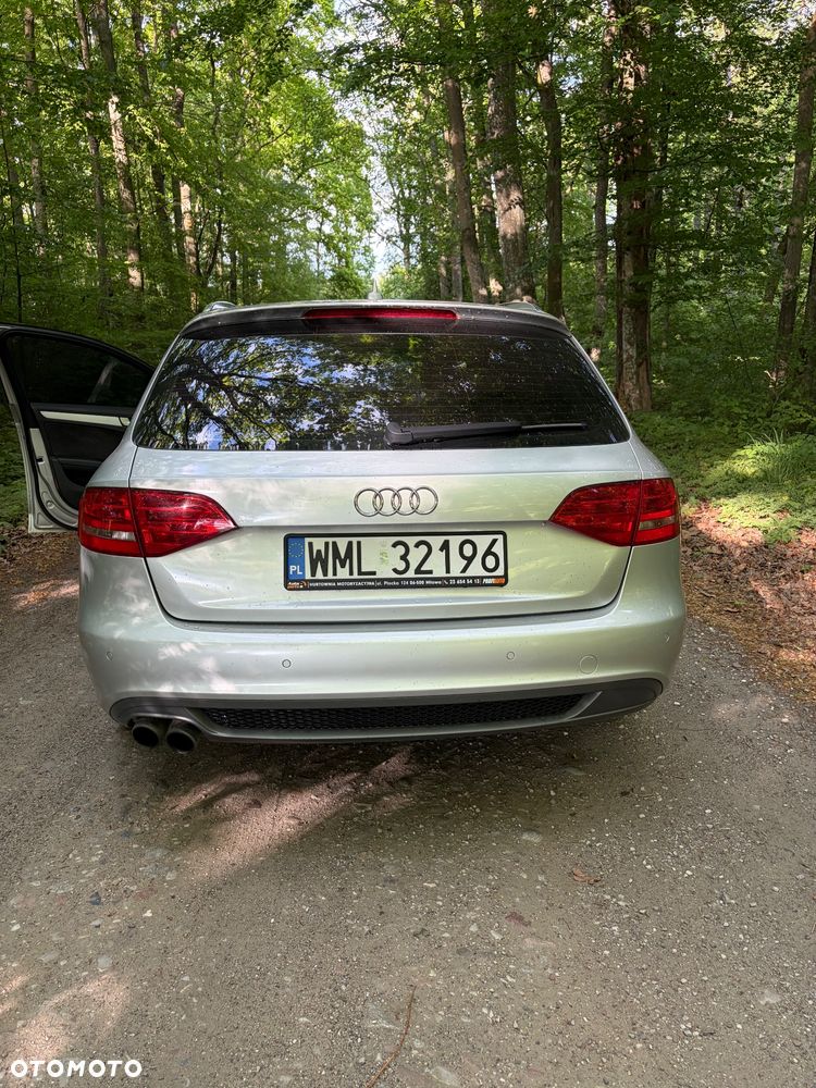 Audi A4 Avant 2.0 TDI Quattro - 8