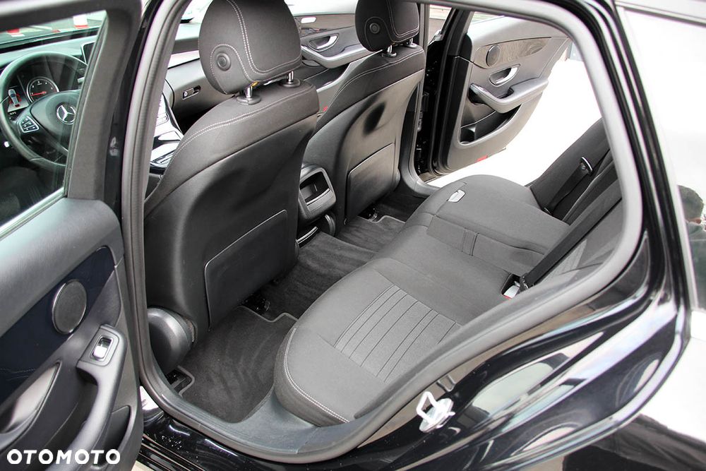 Mercedes-Benz Klasa C 200 d 9G-TRONIC Avantgarde - 27