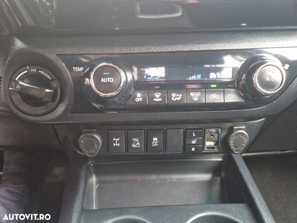 Toyota Hilux 4x4 Double Cab Executive - 18