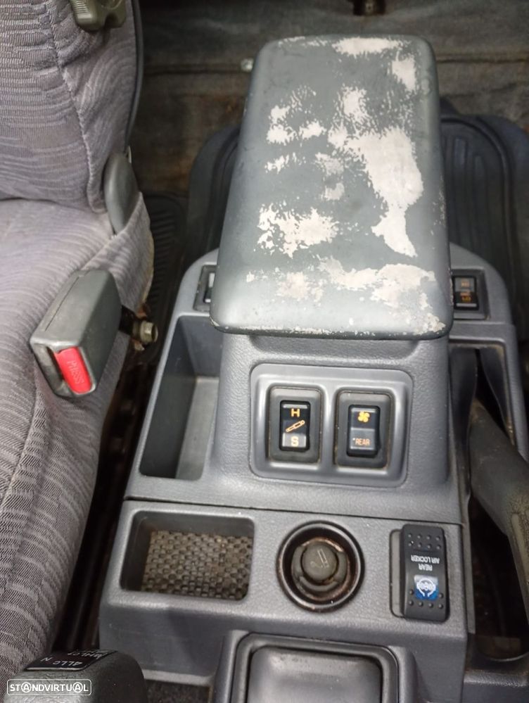 Mitsubishi Pajero 2.5 TDi GLS - 16