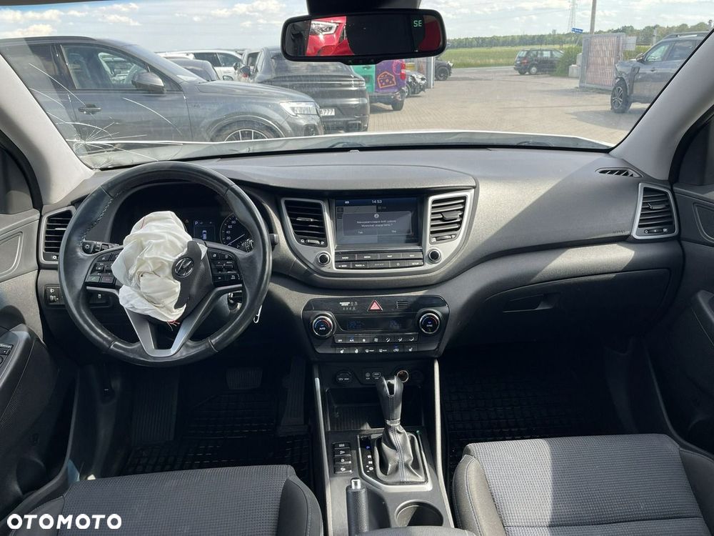 Hyundai Tucson 1.7 CRDI BlueDrive Comfort 2WD DCT - 9