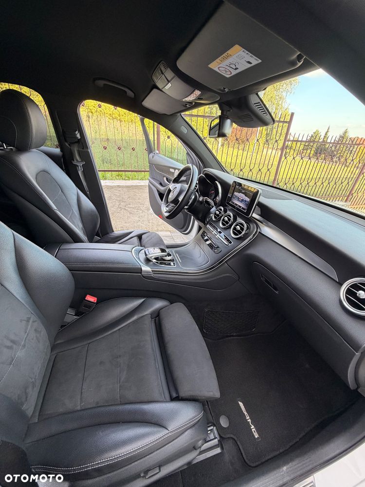 Mercedes-Benz GLC - 28