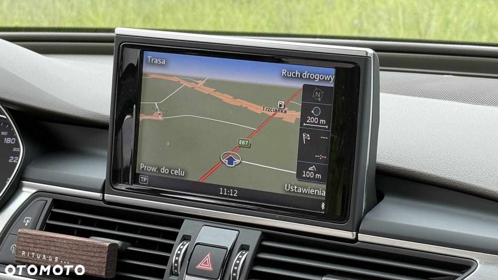 Audi A6 Avant 2.0 TDI ultra S tronic - 13