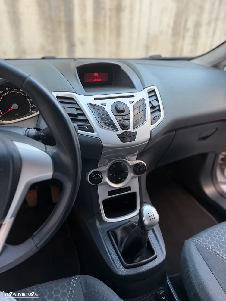 Ford Fiesta 1.25 Titanium - 16