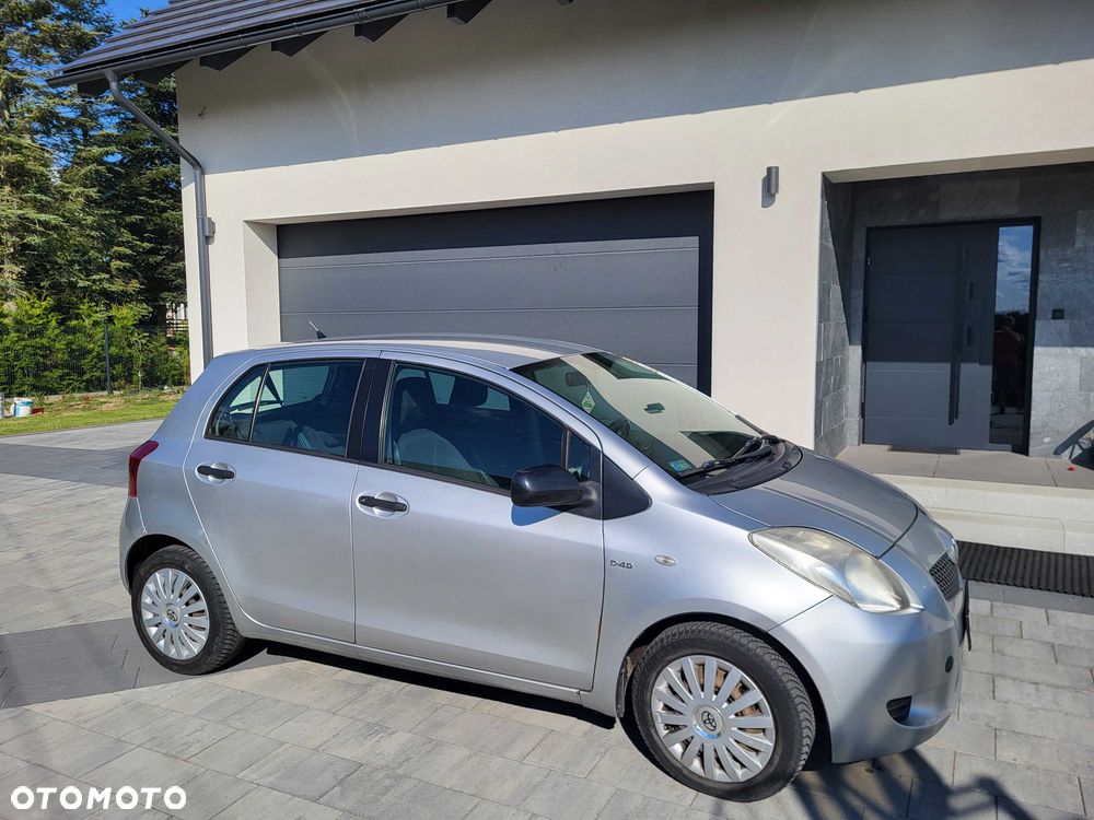 Toyota Yaris - 3