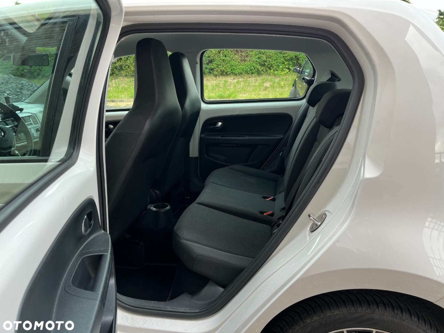 Volkswagen up! 1.0 high - 18