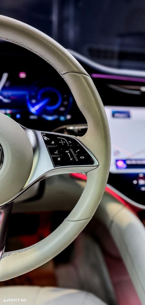 Mercedes-Benz EQE 300 AMG Line - 19