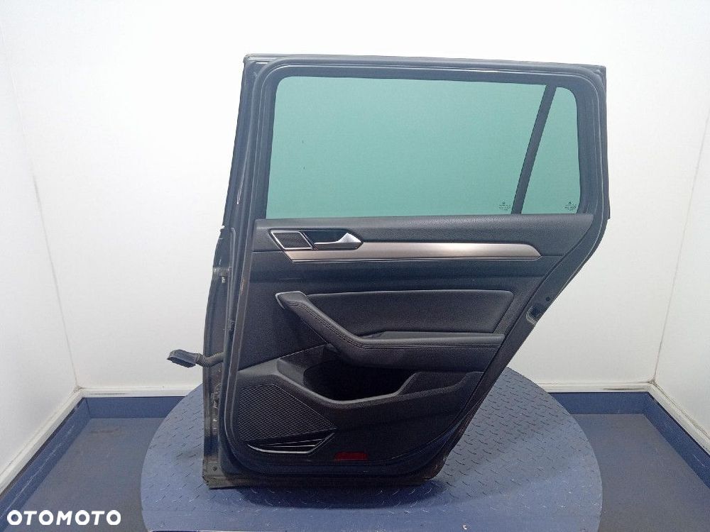 VW PASSAT B8 KOMBI VARIANT DRZWI TYŁ PRAWE TYLNE LR7H - 2