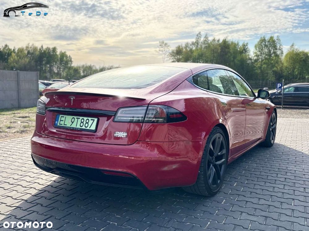 Tesla Model S - 16