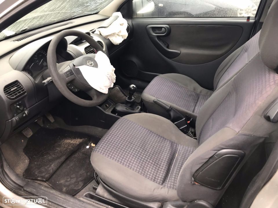 Opel Corsa C 1.2 3P 2002  - Para Peças - 7