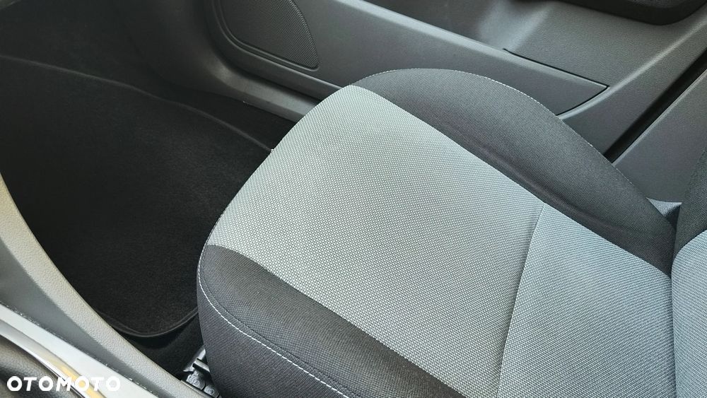 Ford Focus 1.6 Silver X EU5 - 11
