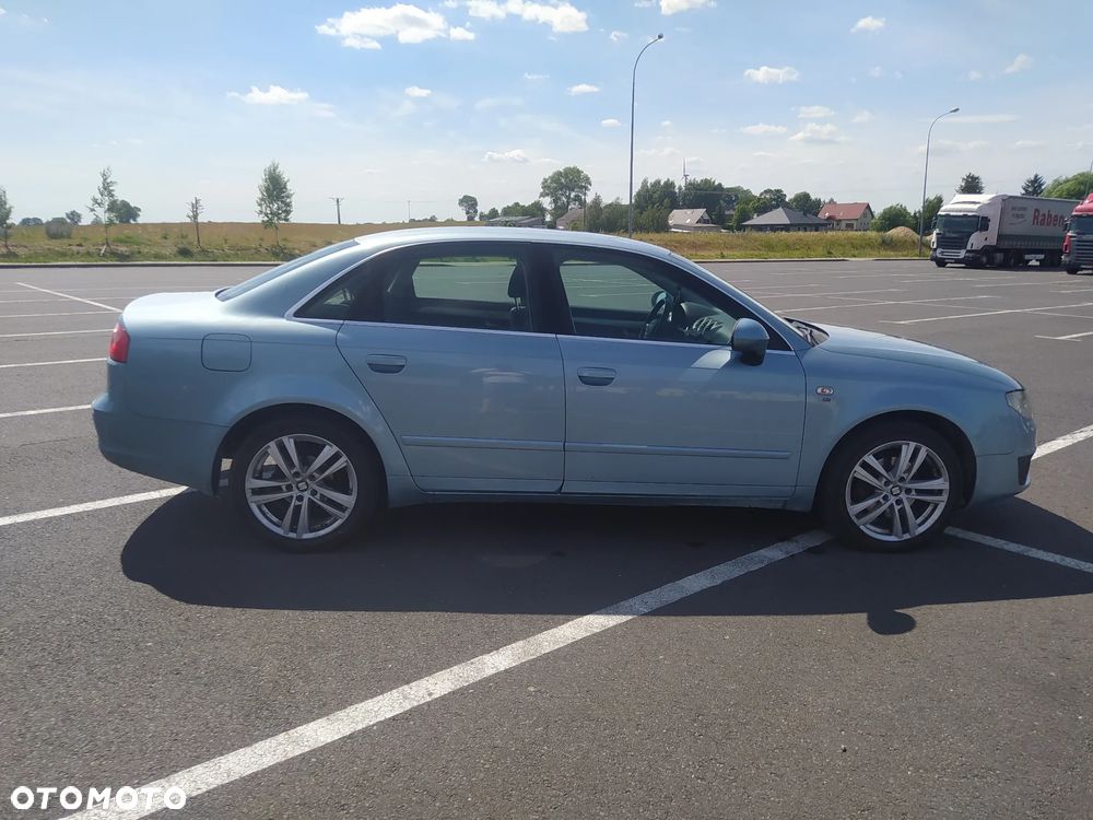 Seat Exeo 2.0 TDI DPF Style - 4