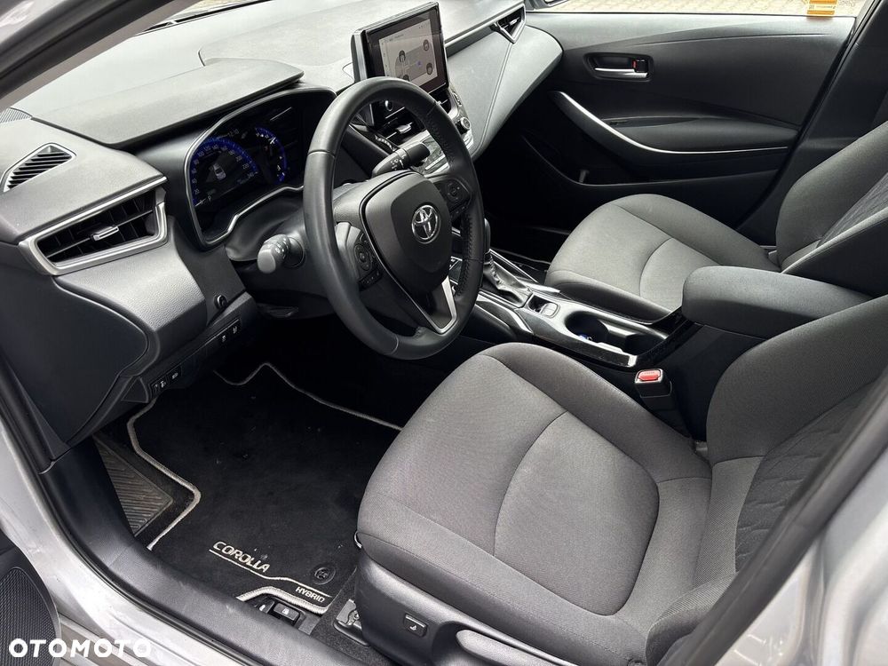 Toyota Corolla 1.8 Hybrid Comfort - 13