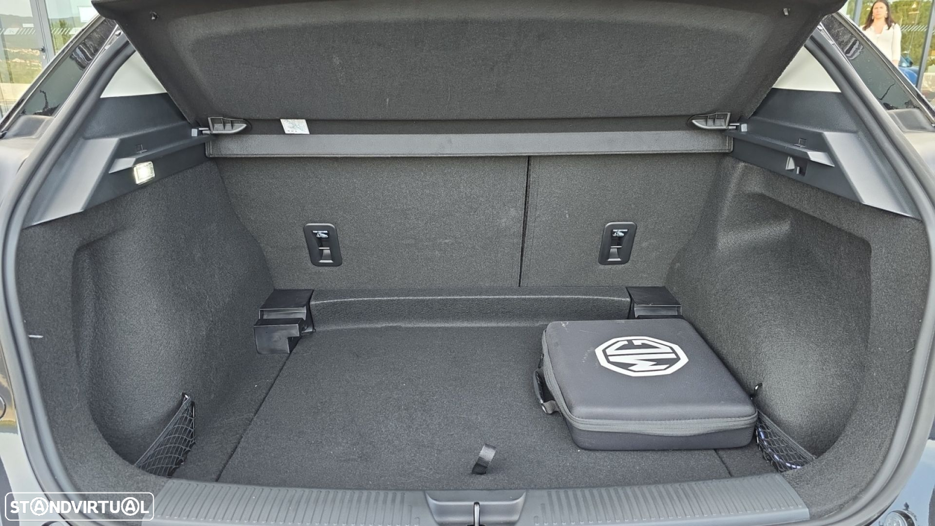 MG MG4 64 kWh Luxury - 16