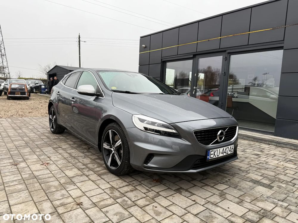 Volvo V40 D3 Drive-E R-Design Momentum - 8