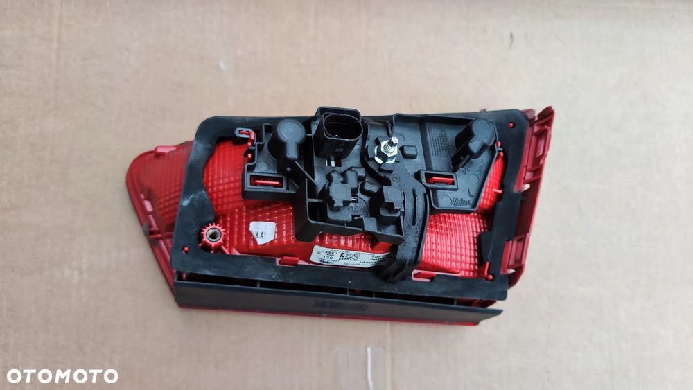 Audi A6 C7 Sedan Lampa Tylna Lewa w Klapę Ideał Zwykła na żarówki - 3
