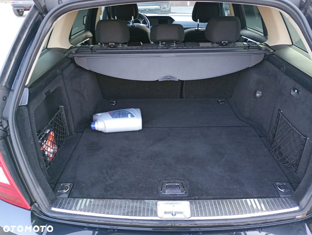 Mercedes-Benz Klasa C 220 CDI BlueEff 4-Matic Elegance - 9