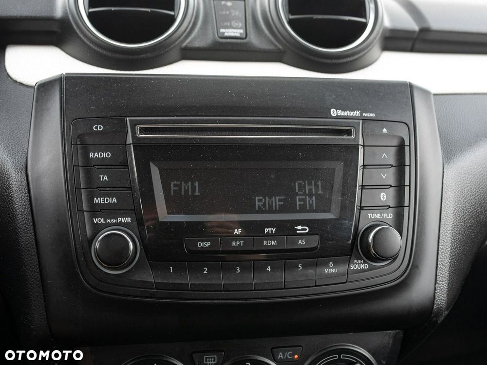 Suzuki Swift - 17