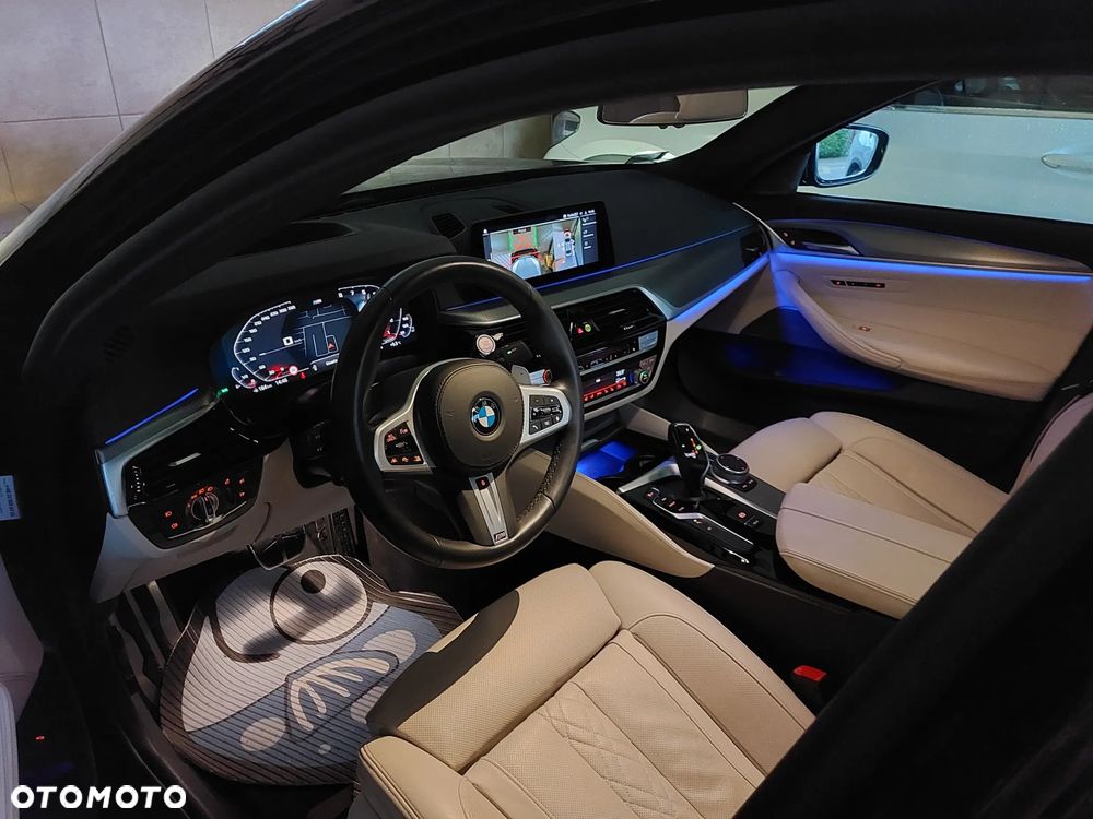 BMW Seria 5 520d M Sport sport - 4