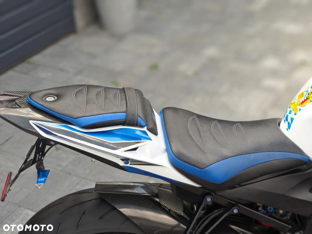 BMW S - 20