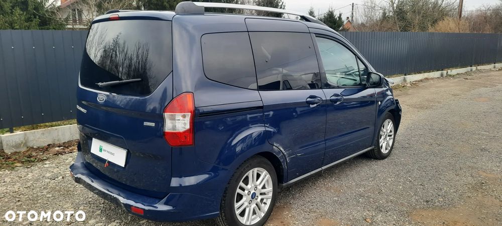 Ford Tourneo Courier 1.0 EcoBoost Ambiente - 4