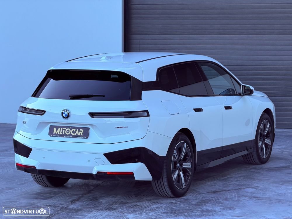 BMW iX xDrive40 - 6