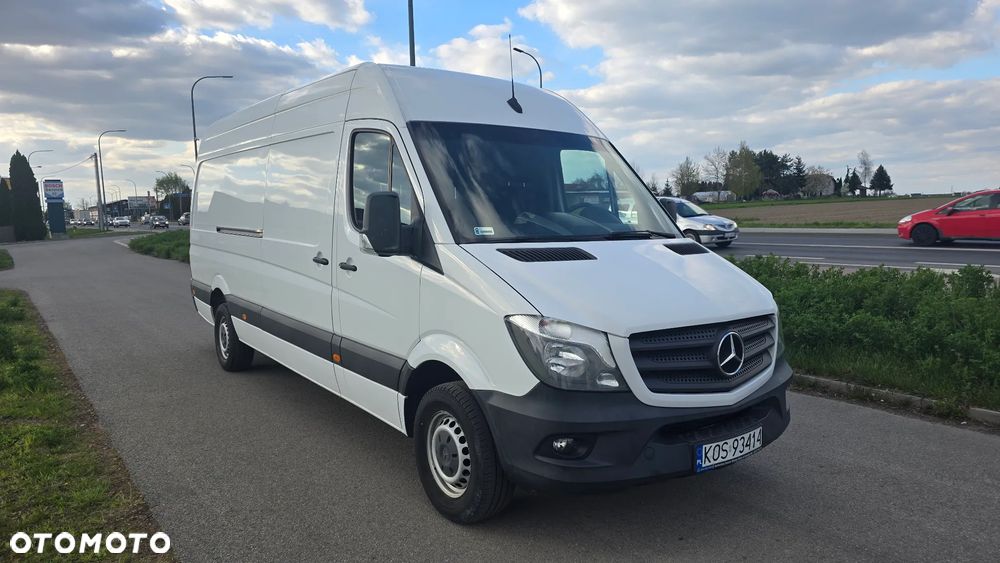 Mercedes-Benz Sprinter - 2