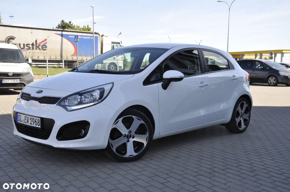 Kia Rio 1.2 Dream Team Edition - 2