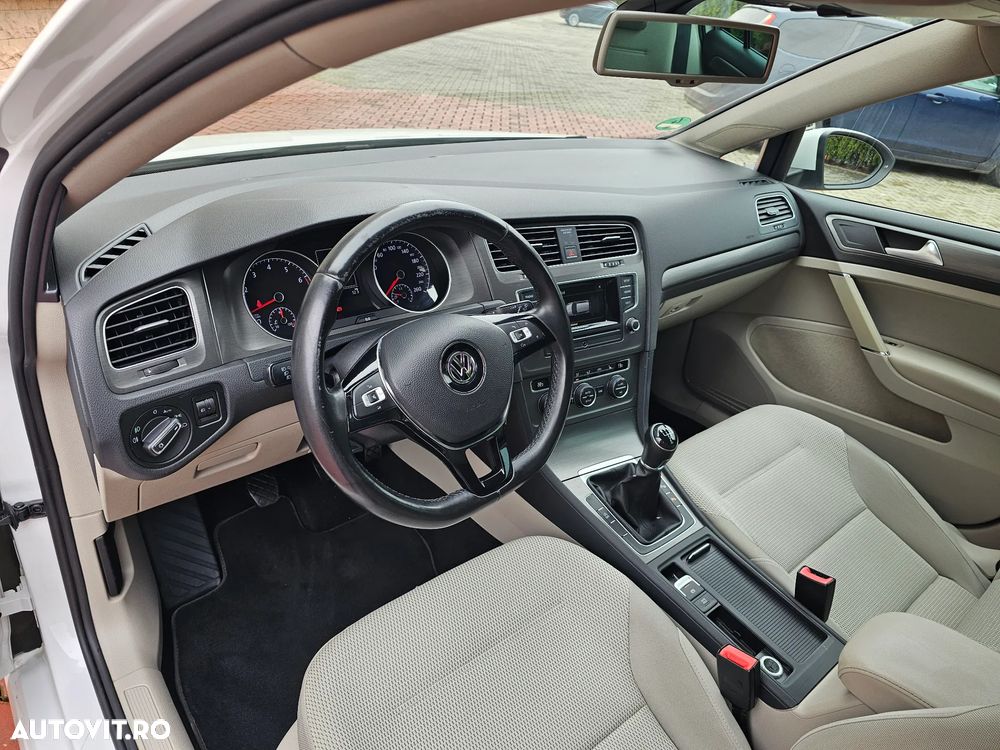 Volkswagen Golf - 19