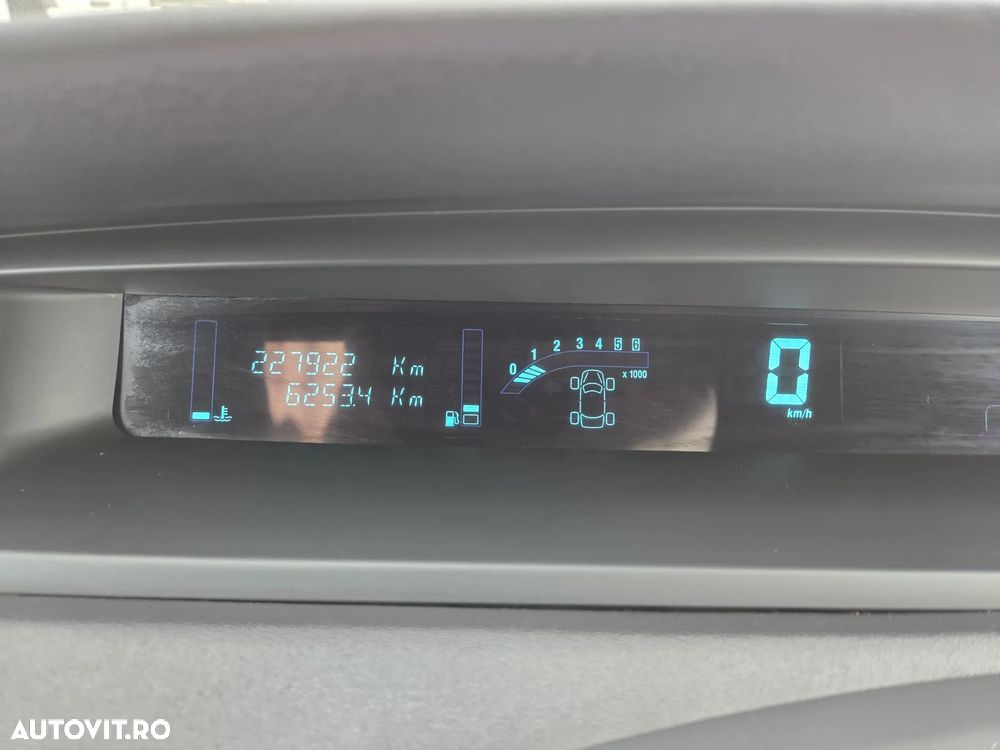 Renault Scenic 1.9 dCi FAP Privilege - 12