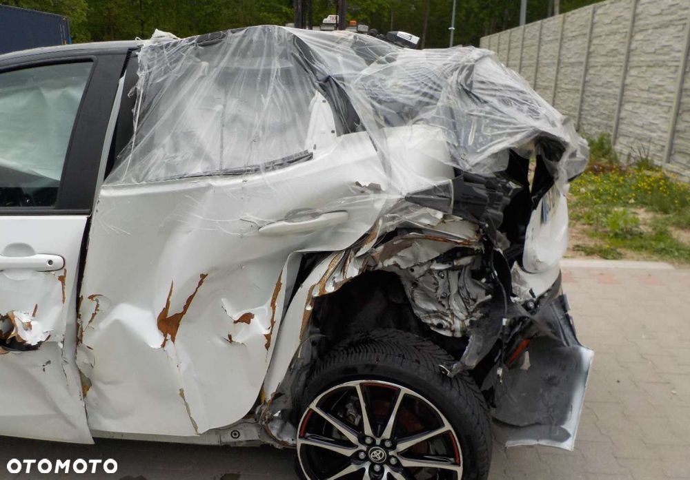 Toyota Yaris - 8