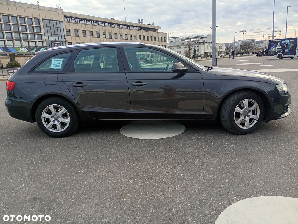 Audi A4 Avant - 4
