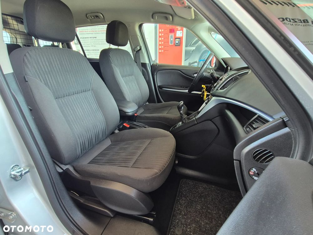 Opel Zafira Tourer 1.4 Turbo Business Innovation - 34