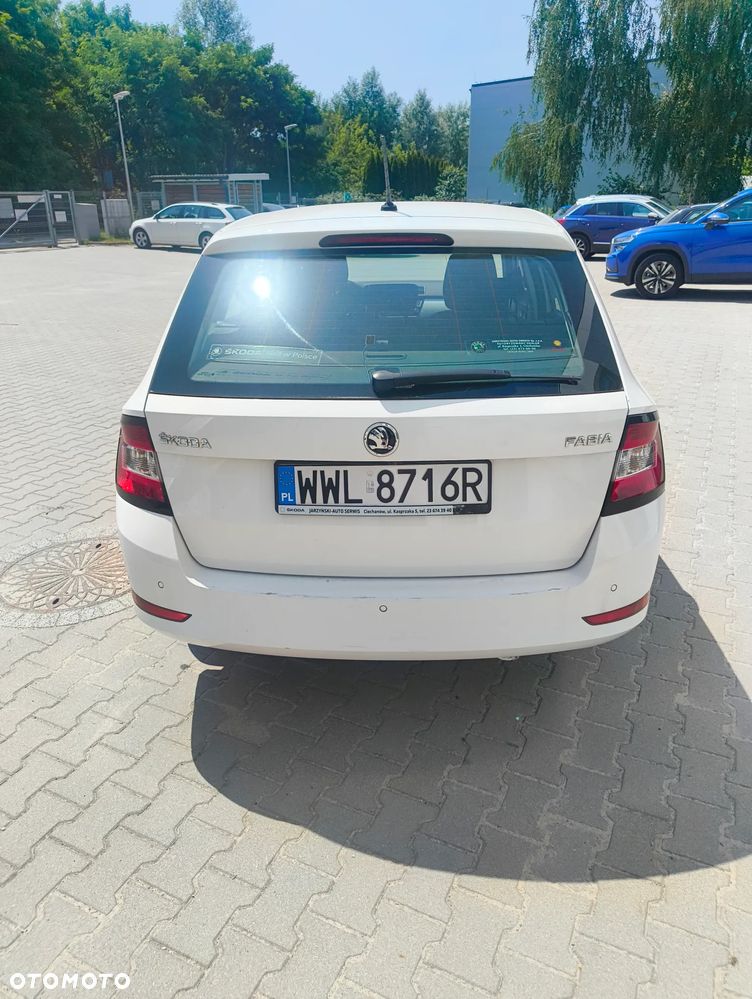 Skoda Fabia 1.0 TSI Ambition - 4