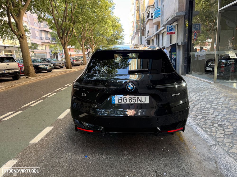 BMW iX xDrive 50 Pack Desportivo - 9