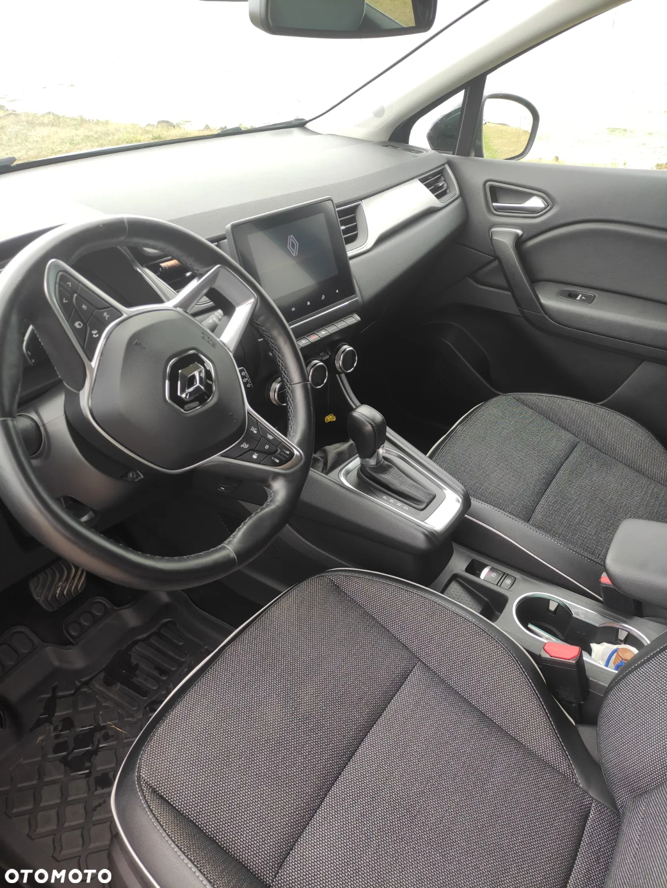 Renault Captur TCe Mild Hybrid 140 EDC GPF TECHNO - 11