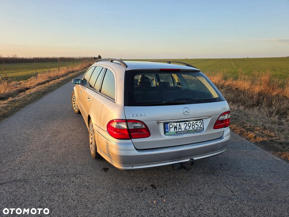 Mercedes-Benz Klasa E 320 CDI Elegance - 5