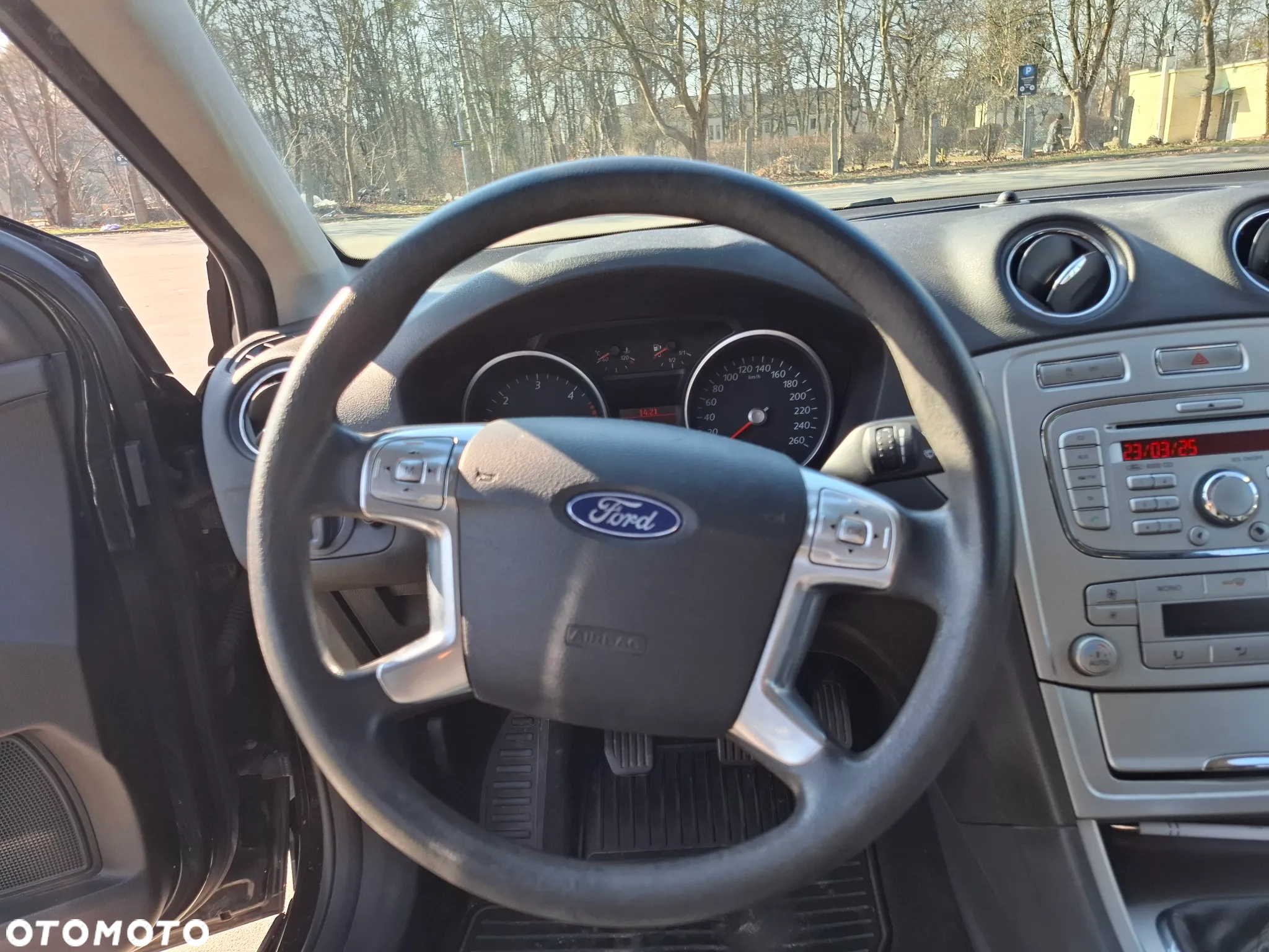 Ford Mondeo 1.8 TDCi Silver X - 14