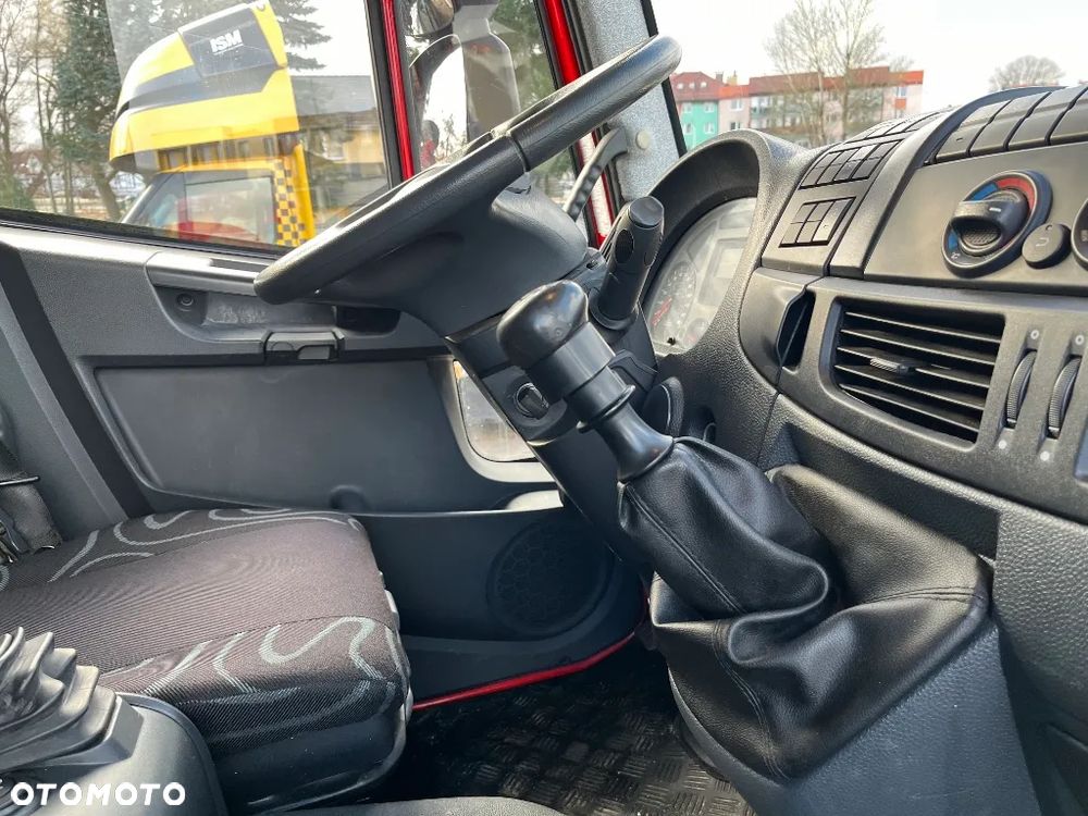 Iveco EUROCARGO 120E22 - 26